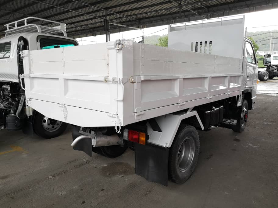 ISUZU ISUZU NKS58G TIPPER 4X4 — view 2