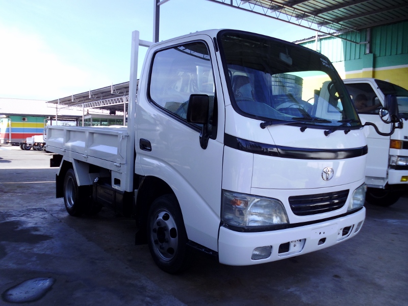 TOYOTA LY220 NEW CARGO TRUCK 4X2 — view 1