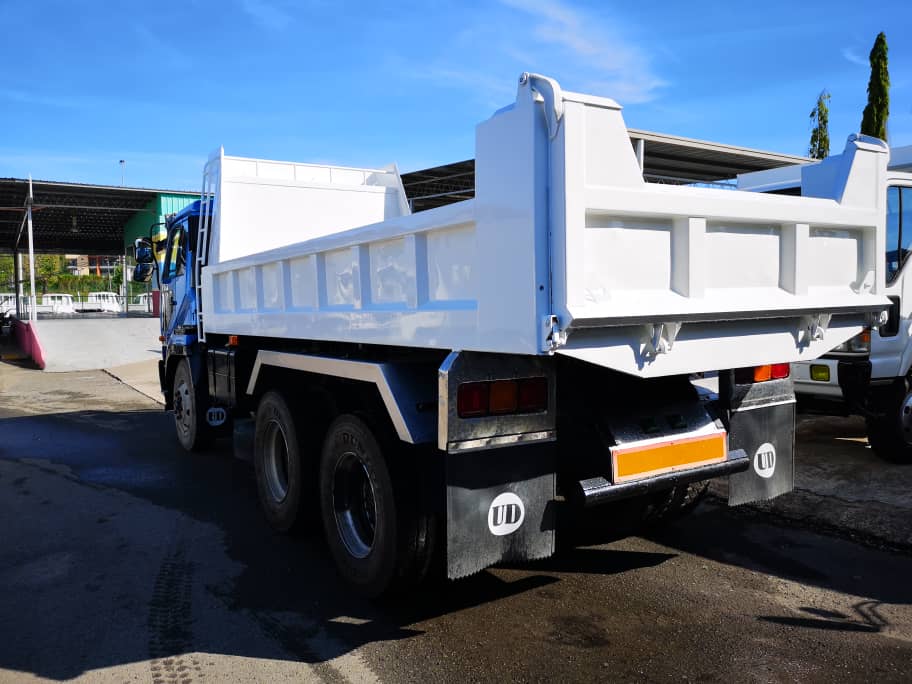 NISSAN NISSAN DUMP TRUCK 6X4 — view 2
