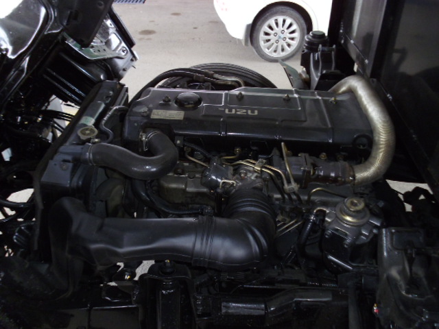 ISUZU NKR66E CARGO TRUCK 4X2 — view 4