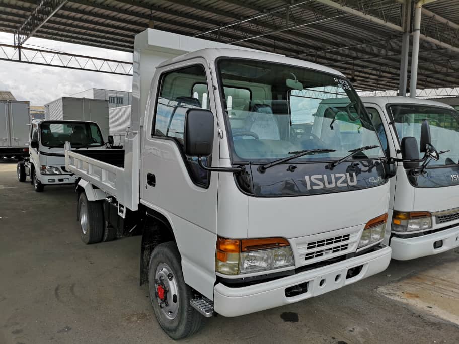 ISUZU ISUZU NKS71G CHASSIS AND CABIN 4X4 — view 1