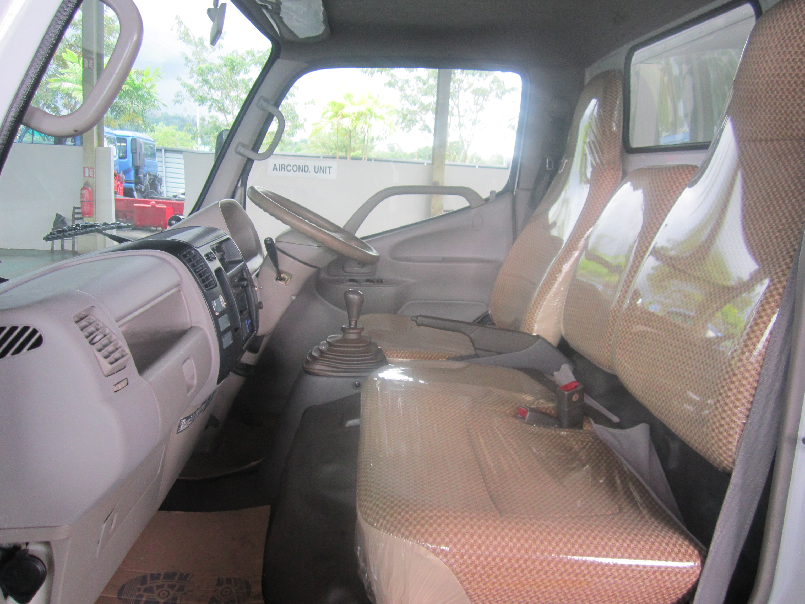 TOYOTA LY230 COOL BOX 4X2 — view 3