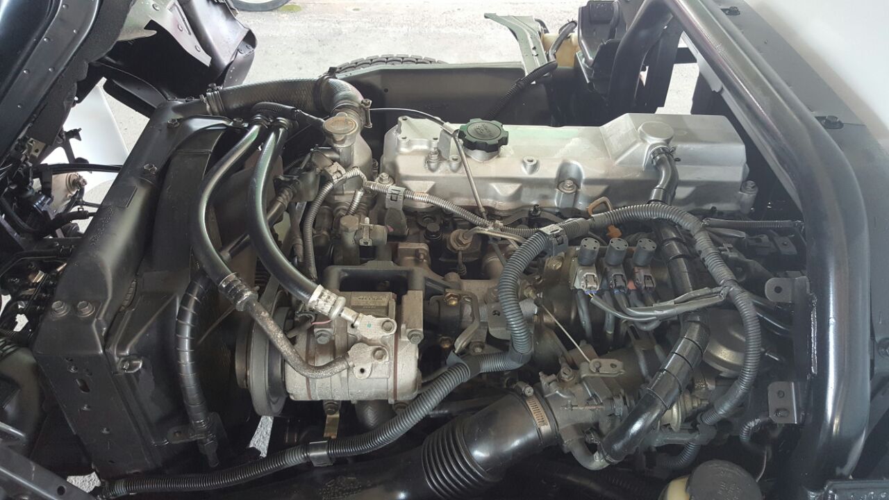 TOYOTA BU306 CARGO TRUCK 4X2 — view 4