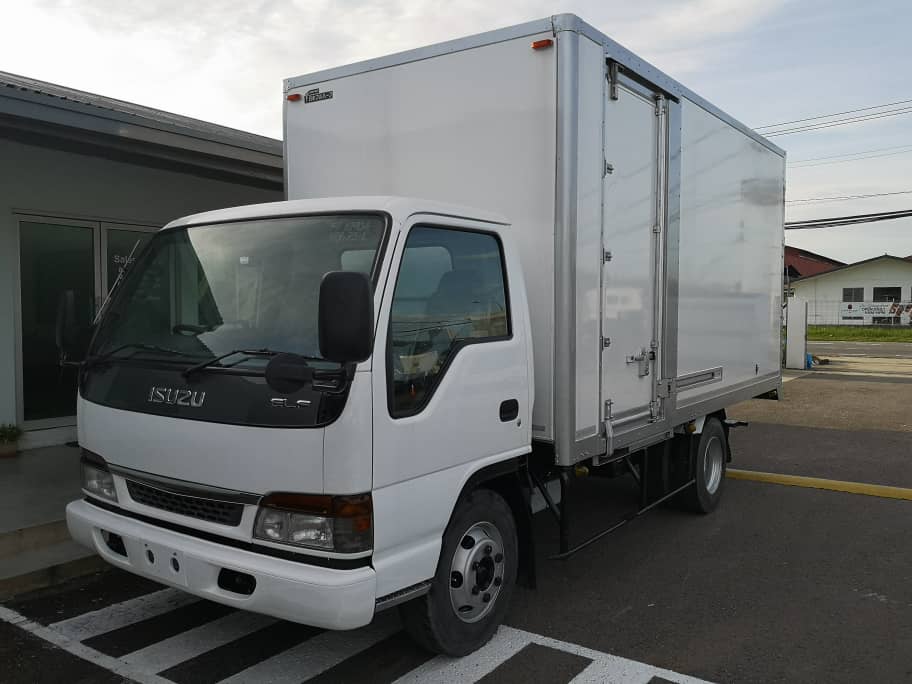 ISUZU NPR75L BOX VAN 4X2 — view 1