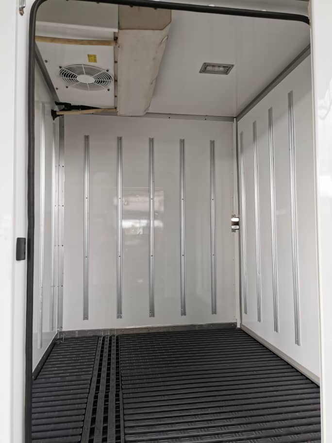 TOYOTA KDY220 COOL BOX 4X2 — view 3