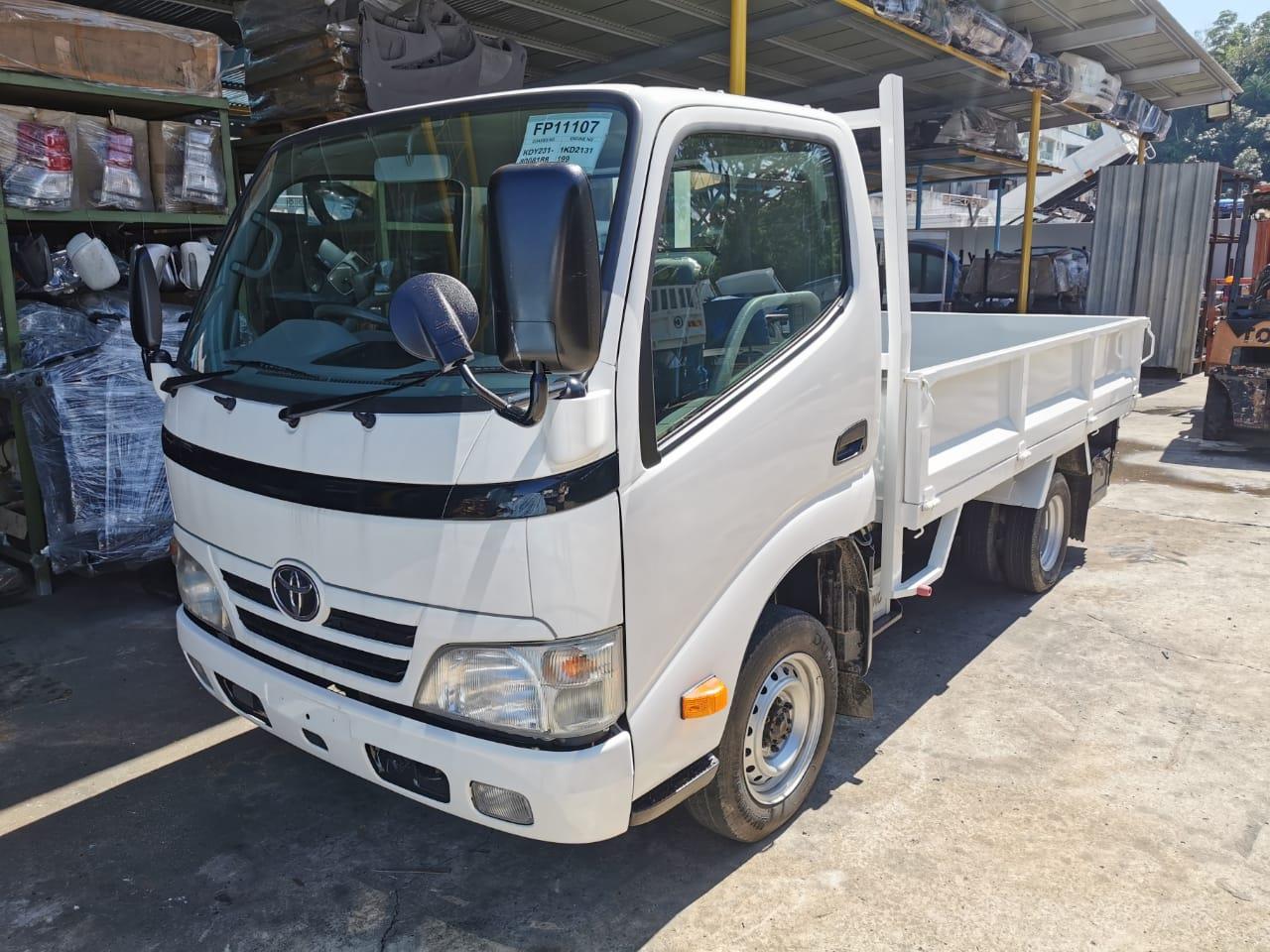 TOYOTA TOYOTA KDY231 CARGO TRUCK 4X2 — view 3