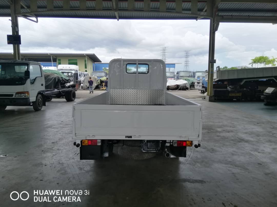 TOYOTA LY230 CARGO 4X2 — view 3
