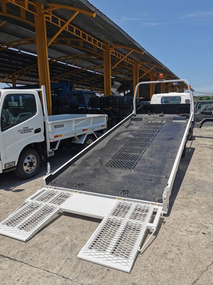 ISUZU ISUZU NPR72P CAR CARRIER 4X2 — view 5