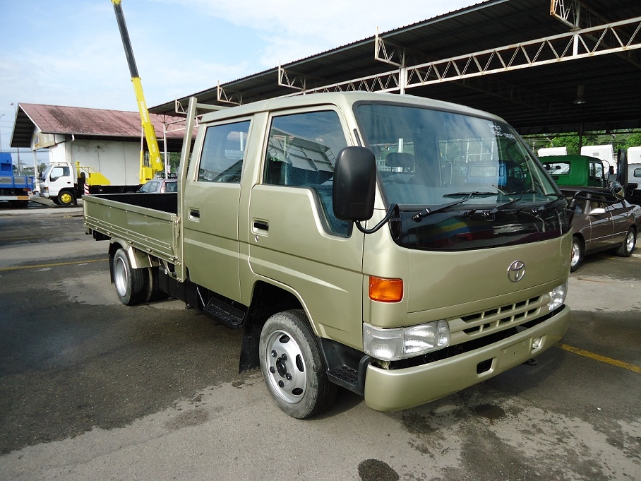 TOYOTA BU212 DOUBLE CABIN CARGO TRUCK 4X2 — view 1