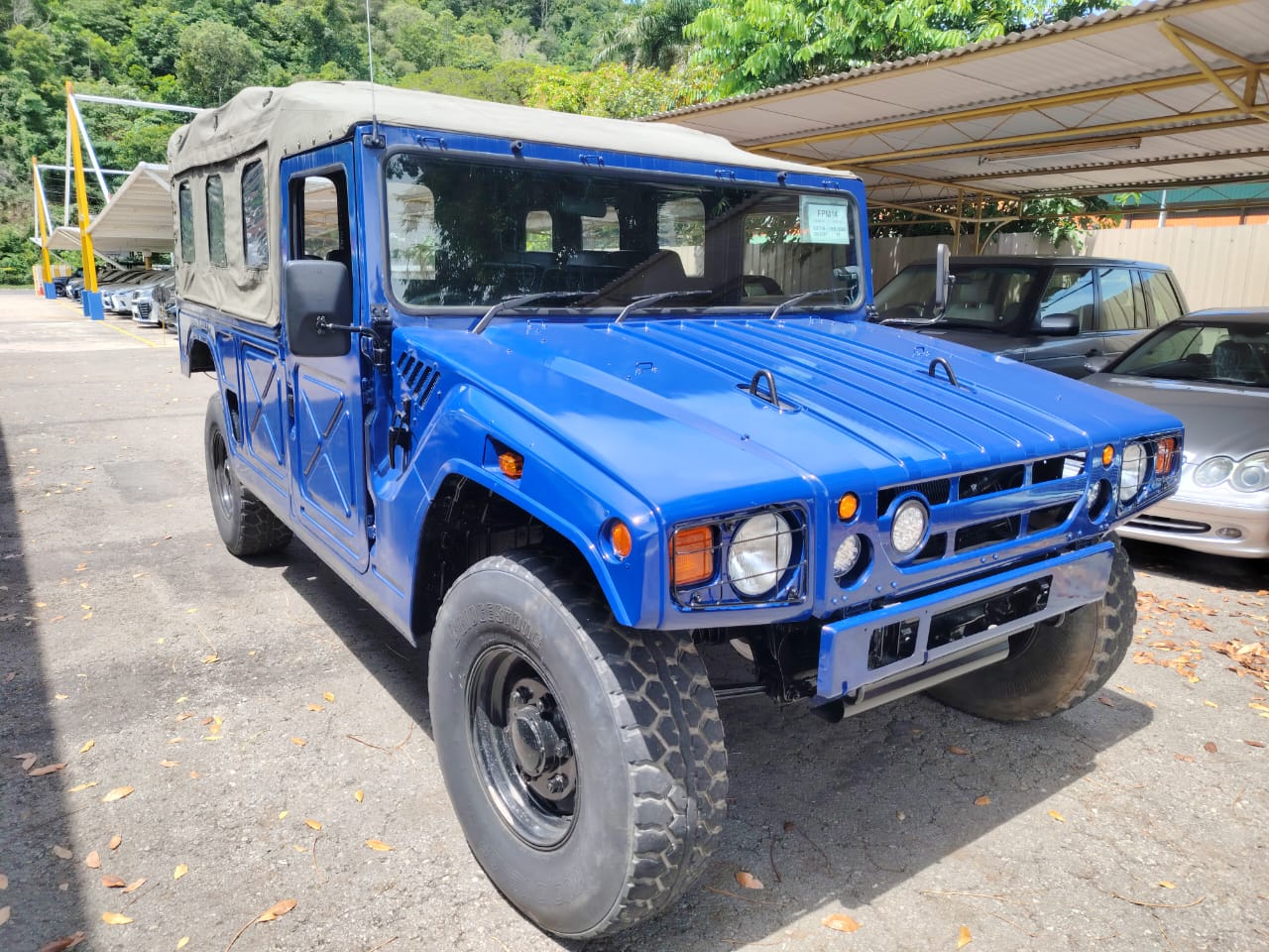 TOYOTA BXD10 MEGA CRUISER 4X4 — view 1