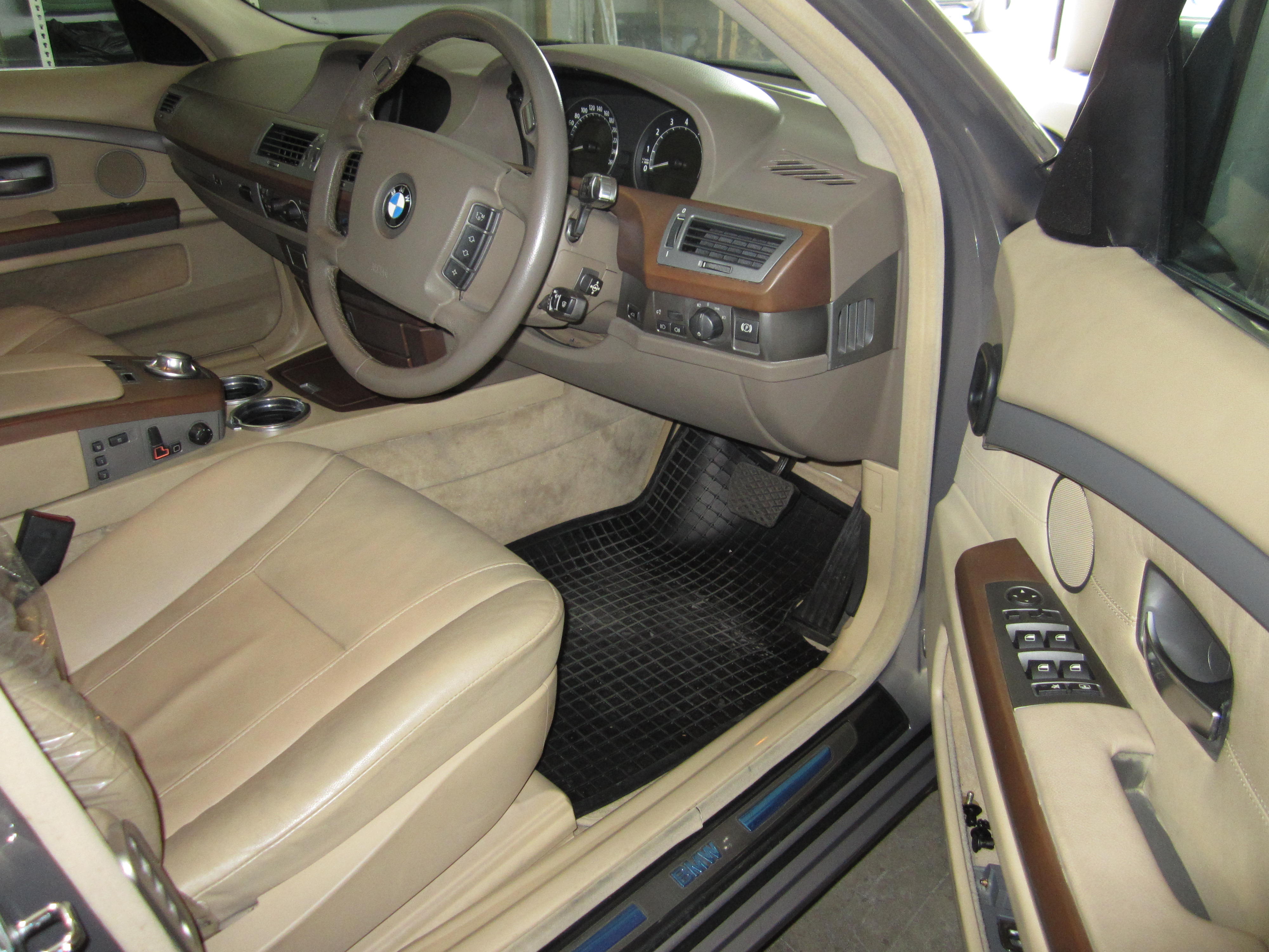 BMW 735I (GL42/E65) 3591 6AT JP — view 3