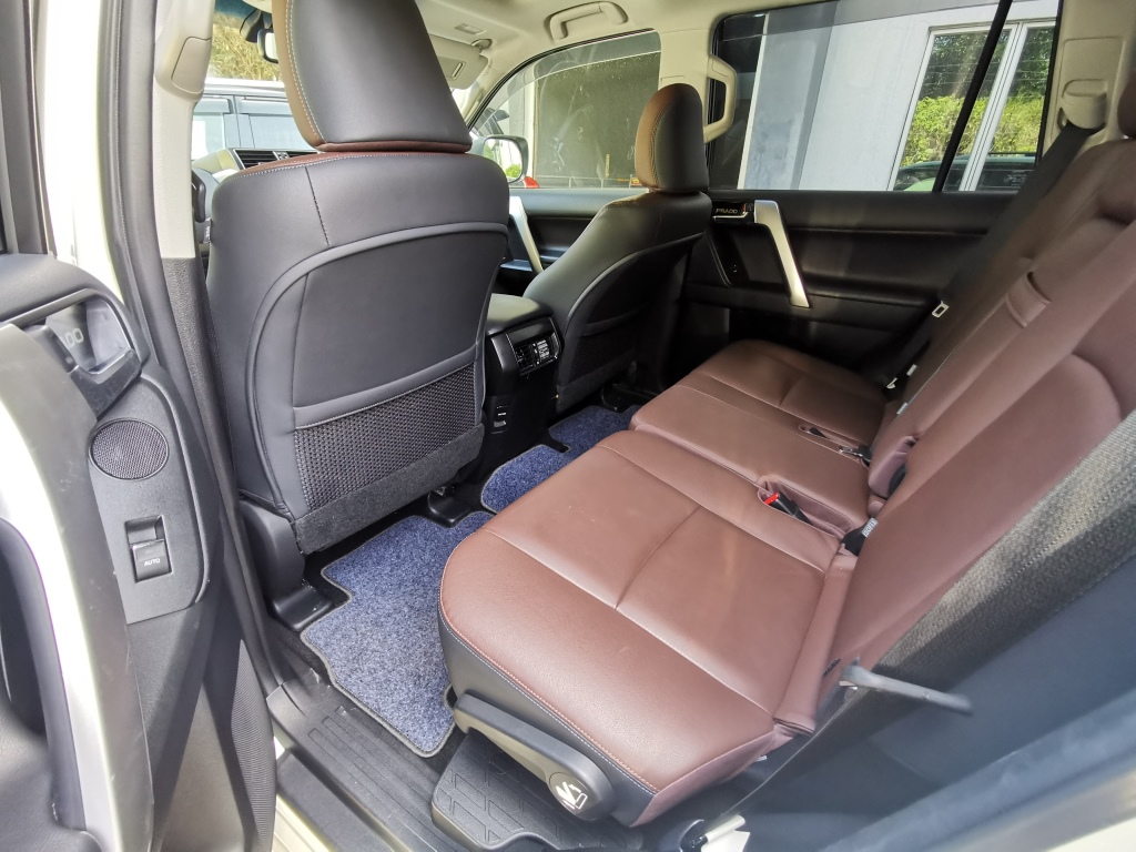TOYOTA "LC PRADO 2.8D NEW.MOD 2754 6TIP TX-L FL G-FRONTIER" — view 3