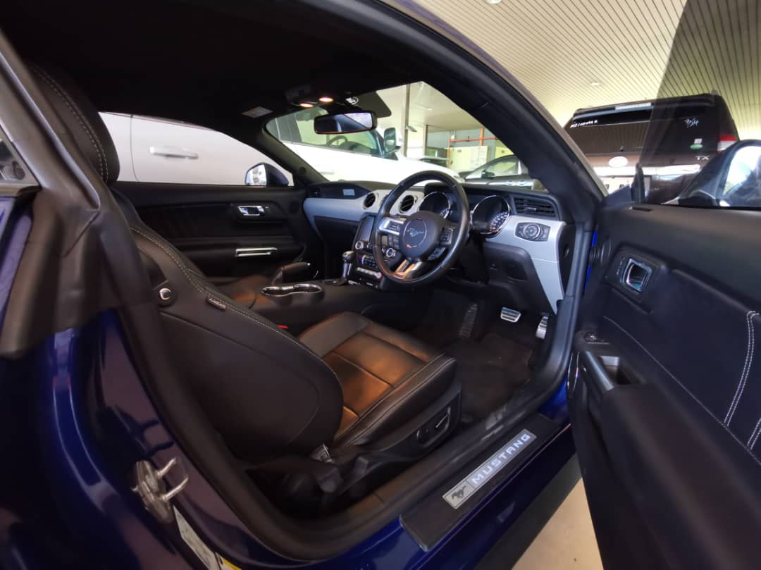 FORD "MUSTANG 2.3 ECO BOOST 2261 6SMT S.AFRICA 28XXXMILES" — view 4