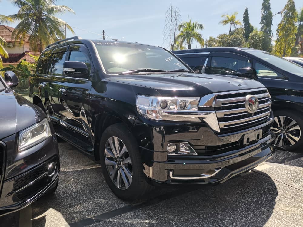 TOYOTA "LAND CRUISER 202 4.6P 4608 6TIP ZX (2ND GEN)" — view 1
