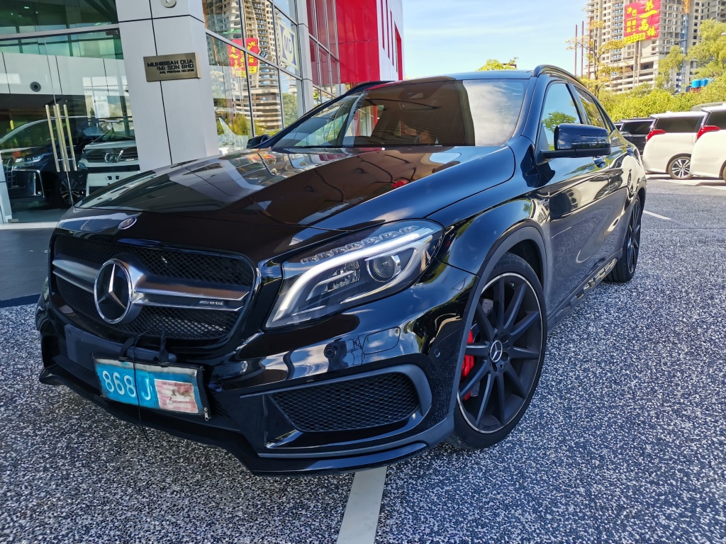 MERCEDES BENZ GLA 45 AUS — view 1