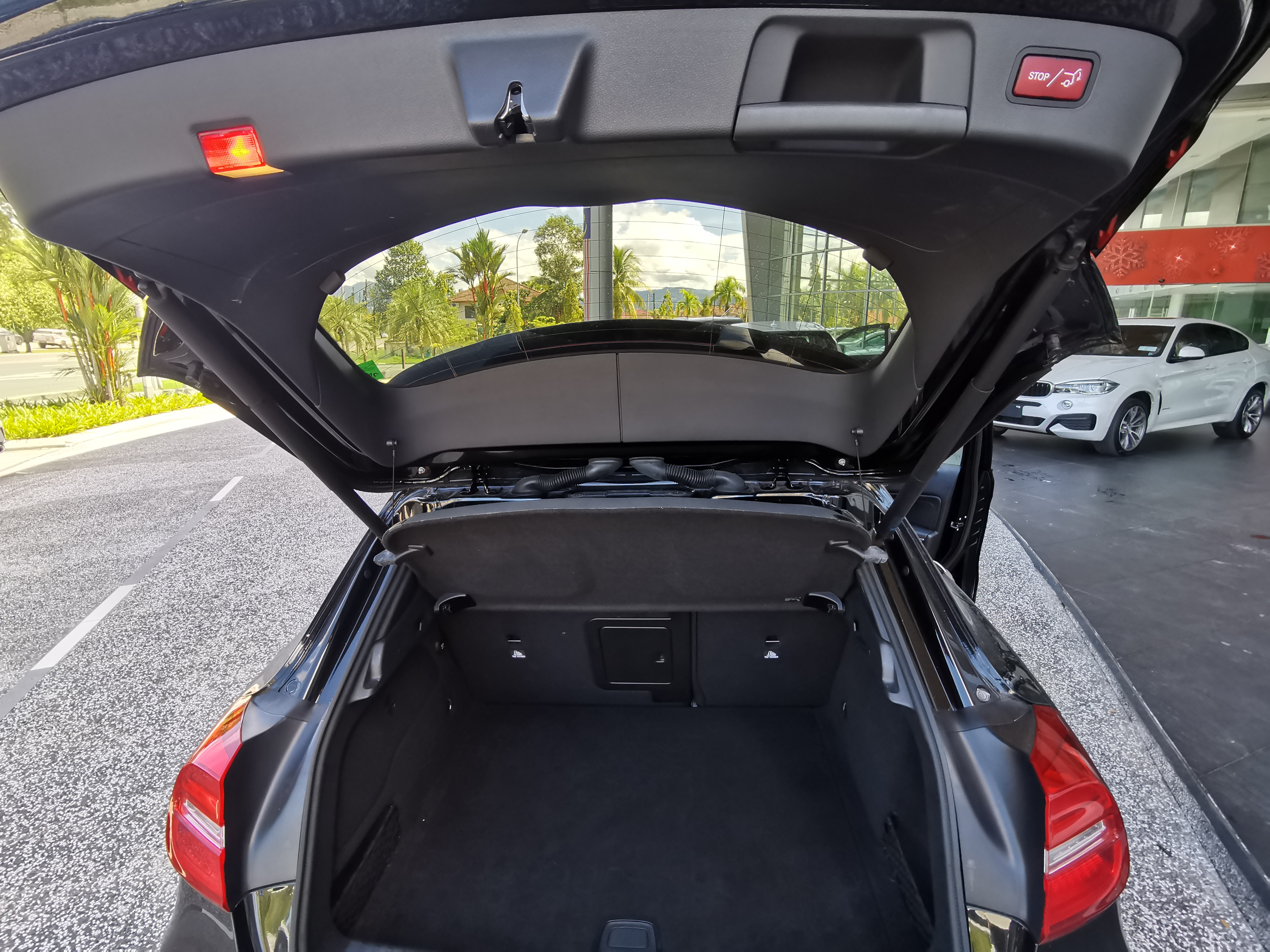 MERCEDES BENZ GLA 45 AUS — view 4