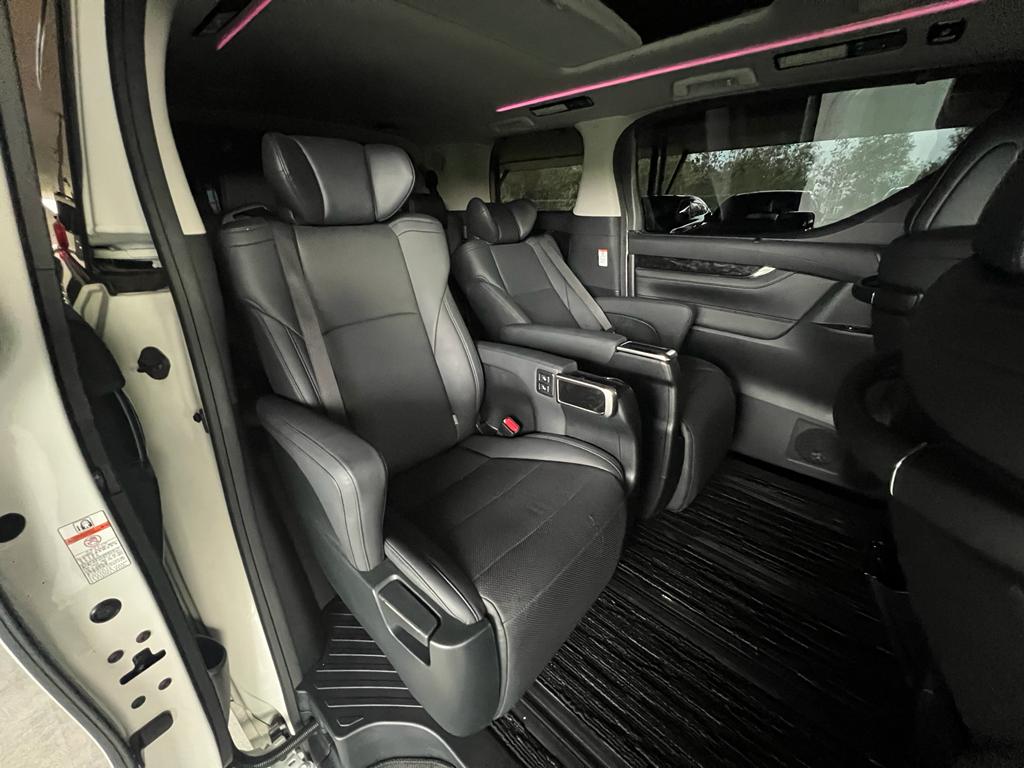TOYOTA ALPHARD 2.5 S C- PACKAGE 7TIP-CVT 7S JP FL — view 5