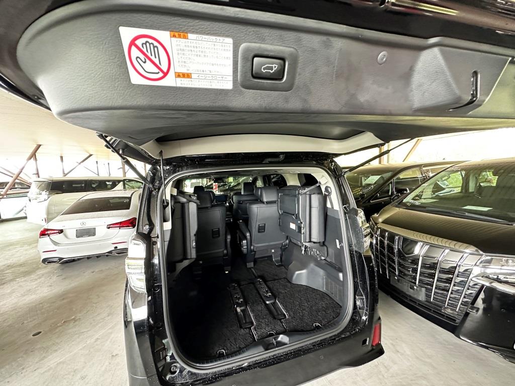 TOYOTA "VELLFIRE 2.5 NEW.MOD 2493 7TIP-CVT 2.5Z G-EDITION 7S FL 9912KM DEMO UNIT" — view 3