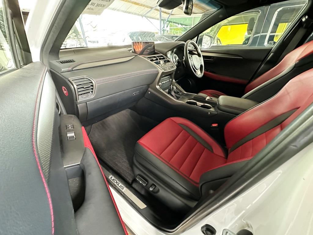 TOYOTA "NX300 2.0 F SPORT AWD 1998 FACELIFT 55870KM" — view 5