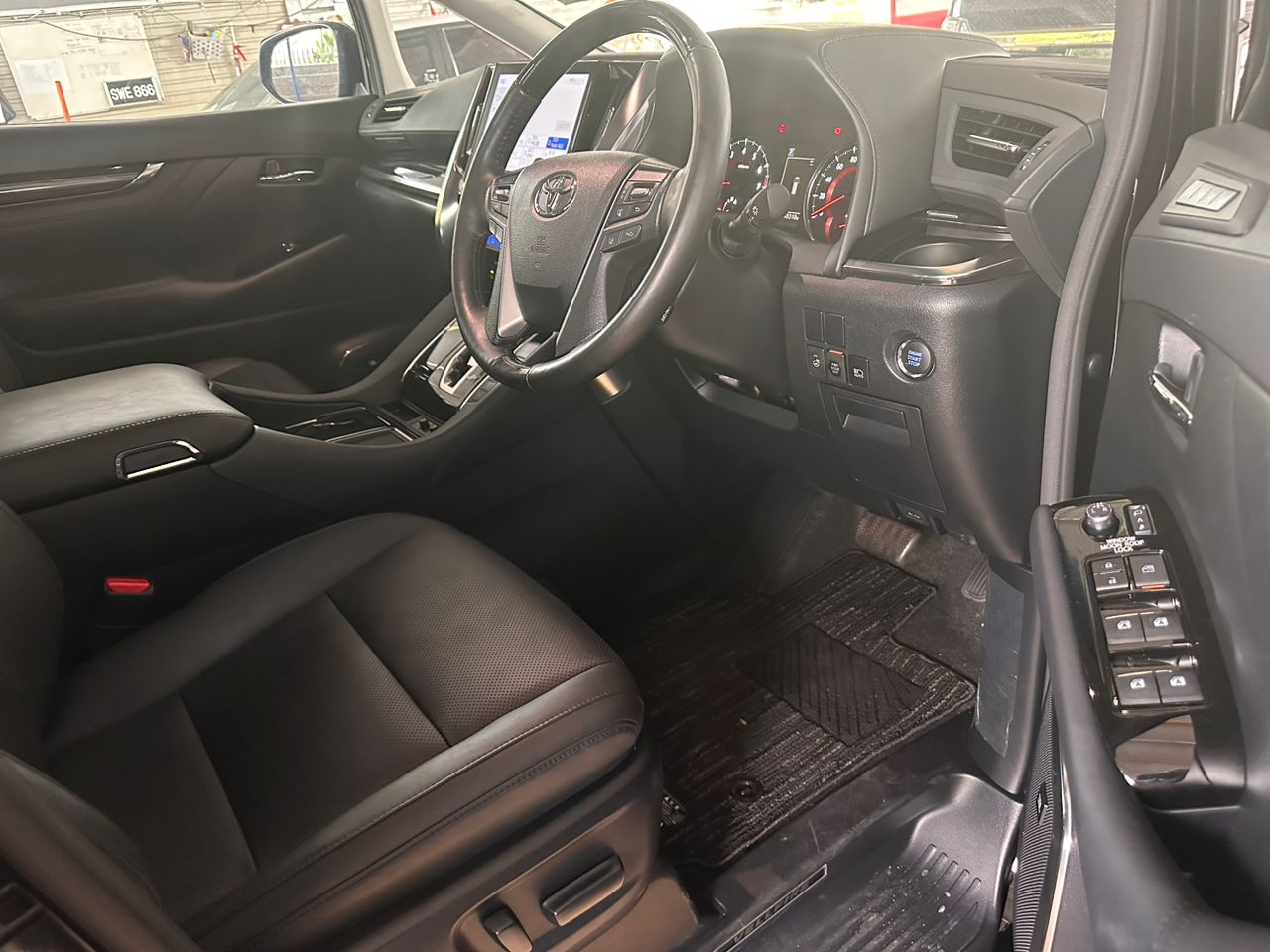 TOYOTA "VELLFIRE 2.5 NEW.MOD 2493 7TIP-CVT 2.5Z G-EDITION 7S FL 10310KM" — view 3