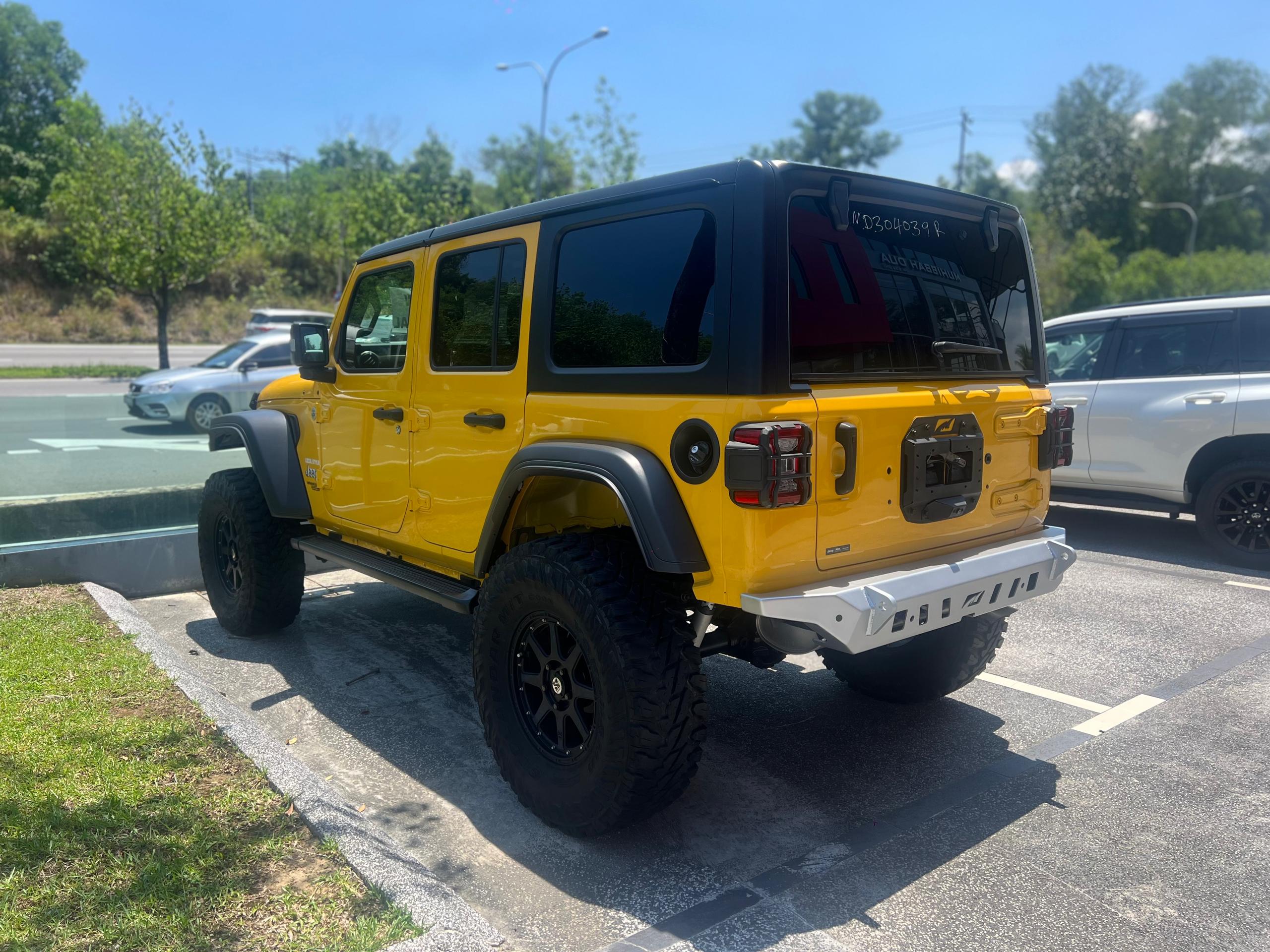 JEEP WRANGLER UNLIMITED 3.6P 3604 5AT SPORT 4WD 4 DOOR 23487KM — view 2