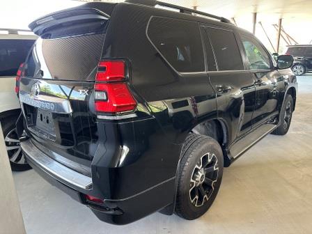 TOYOTA LC PRADO 2.8D (2ND GEN) 2754 6TIP TX-L 7 SEATER 36126KM — view 2