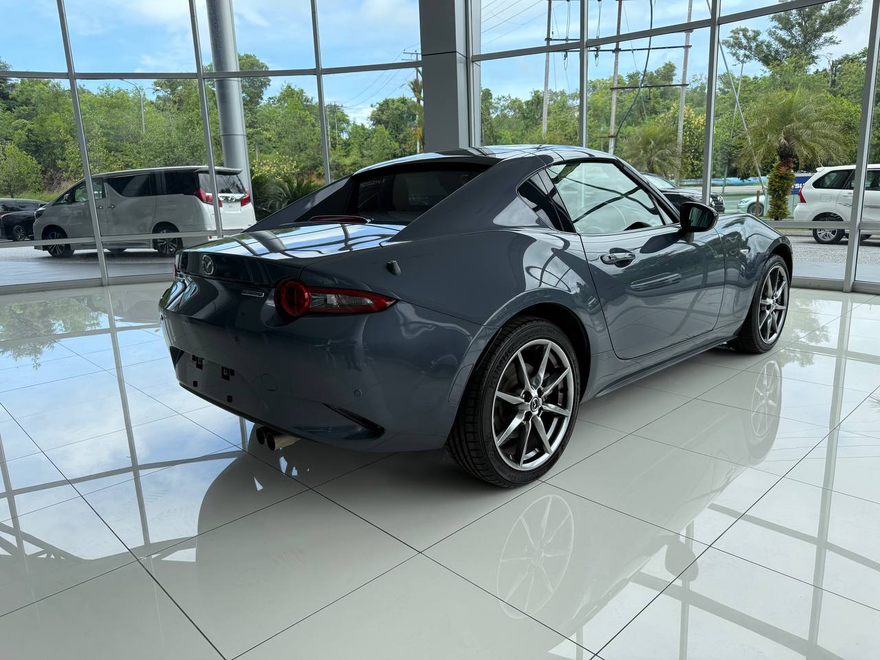 MAZDA "MX5 ROADSTER RF S 1997 6TIP JP 48951KM" — view 2