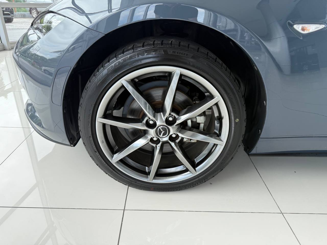 MAZDA "MX5 ROADSTER RF S 1997 6TIP JP 48951KM" — view 3
