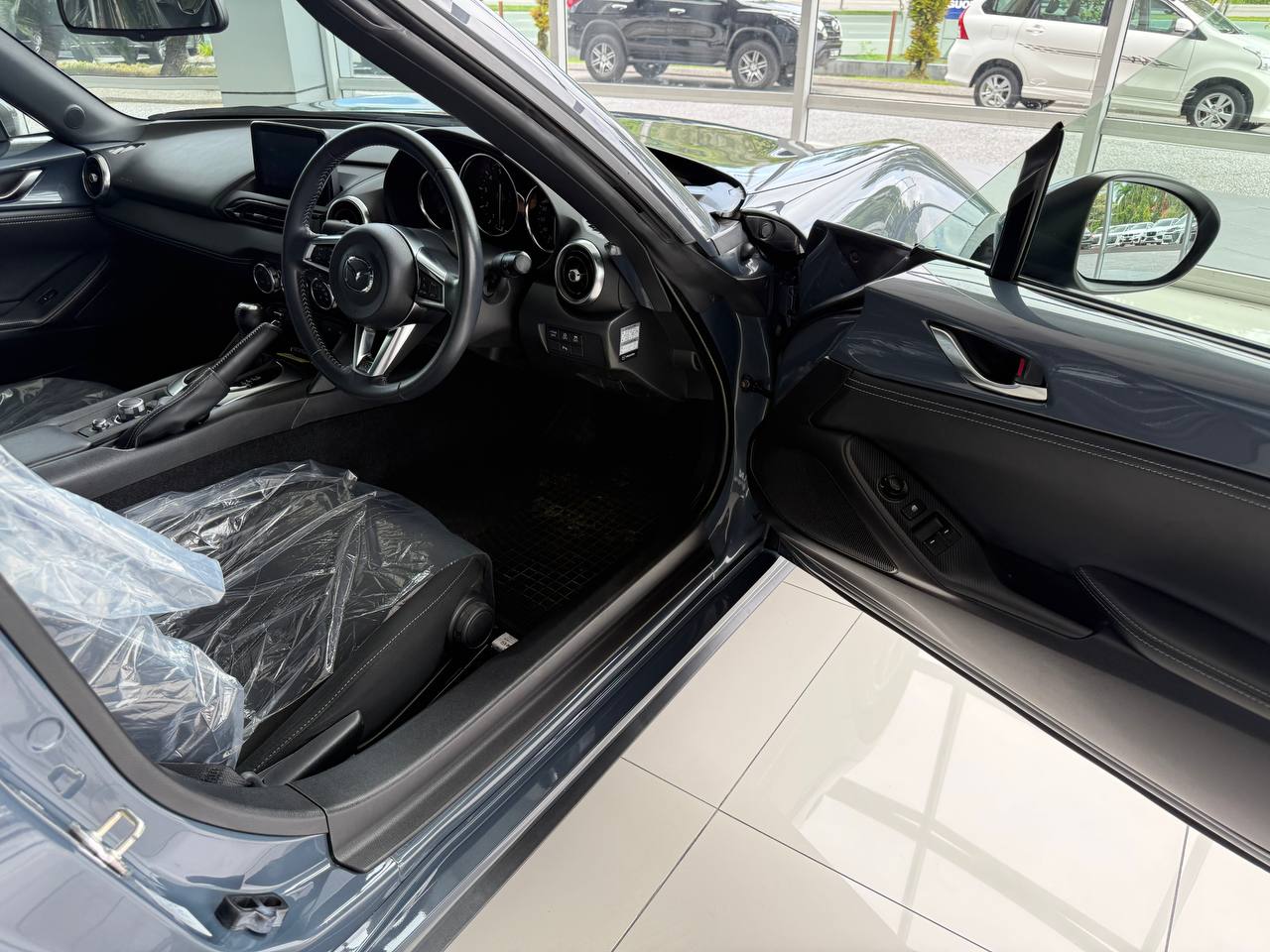 MAZDA "MX5 ROADSTER RF S 1997 6TIP JP 48951KM" — view 4