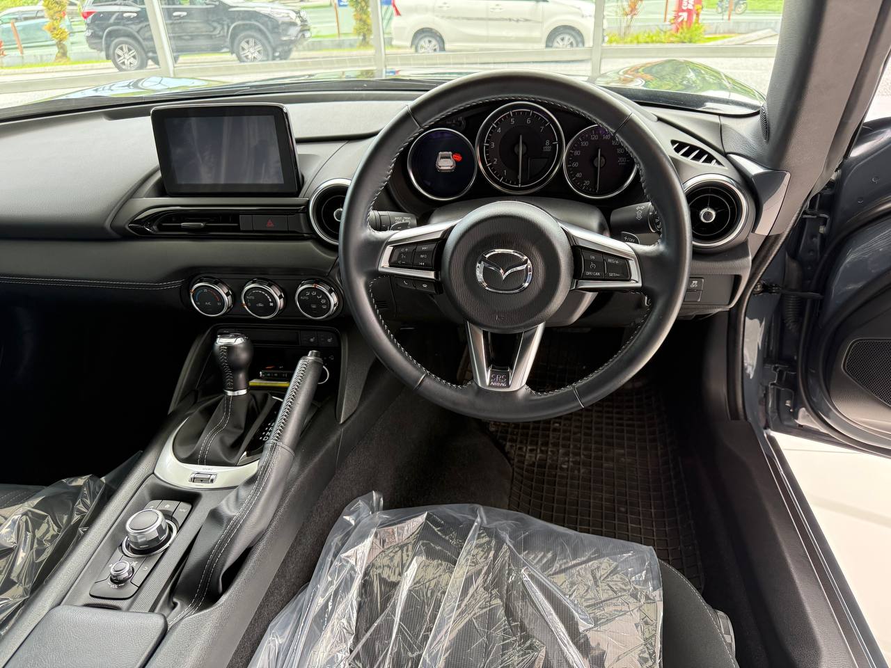 MAZDA "MX5 ROADSTER RF S 1997 6TIP JP 48951KM" — view 6