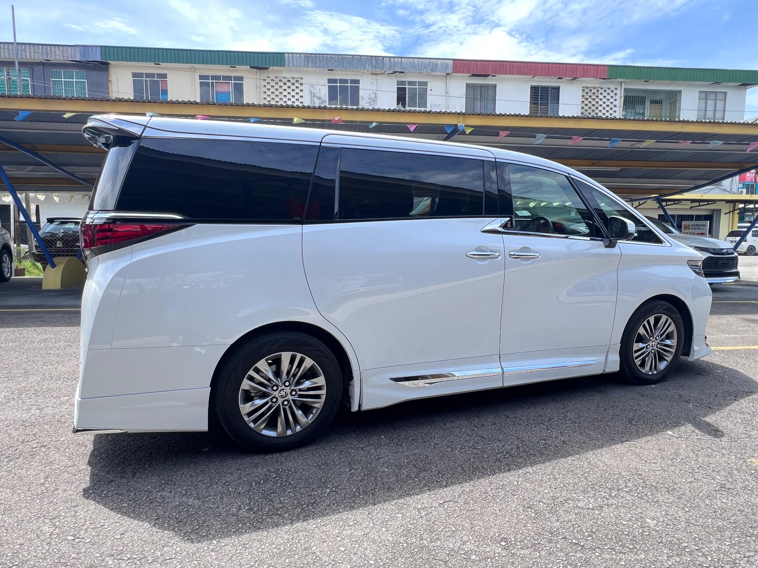 TOYOTA "ALPHARD 2.5 Z 2493 7TIP-CVT 7S 7814KM" — view 3