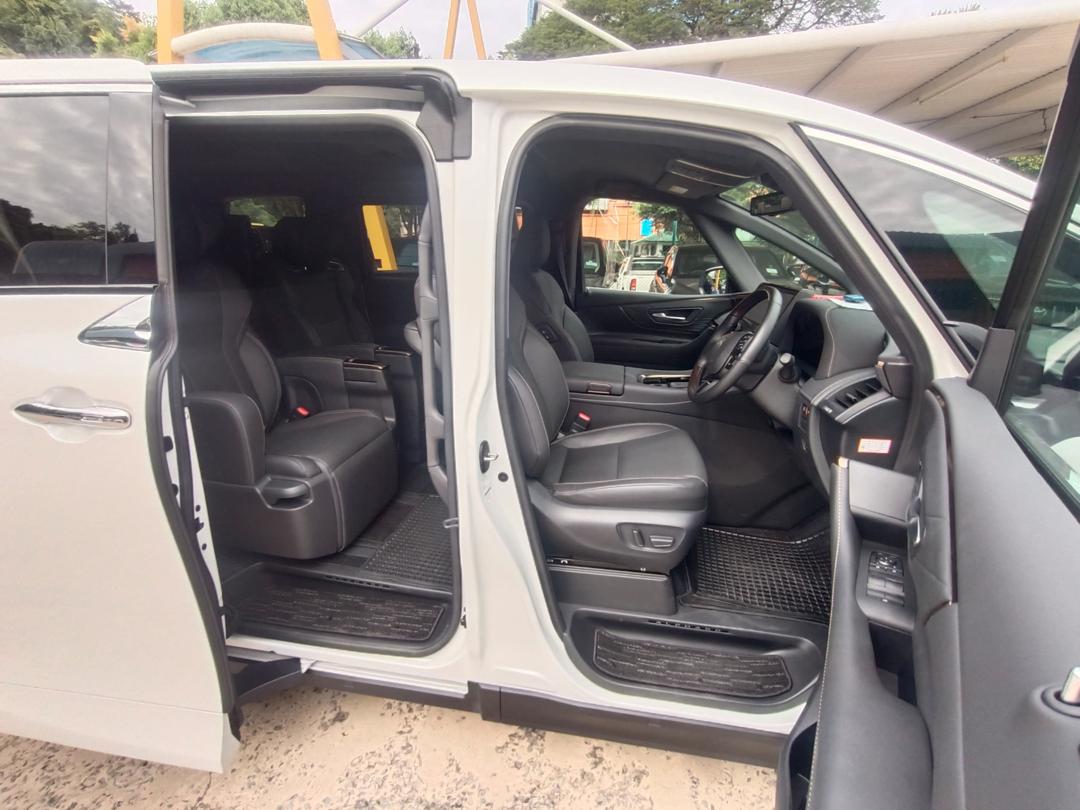 TOYOTA "ALPHARD 2.5 Z 2493 7TIP-CVT 7S 7814KM" — view 5