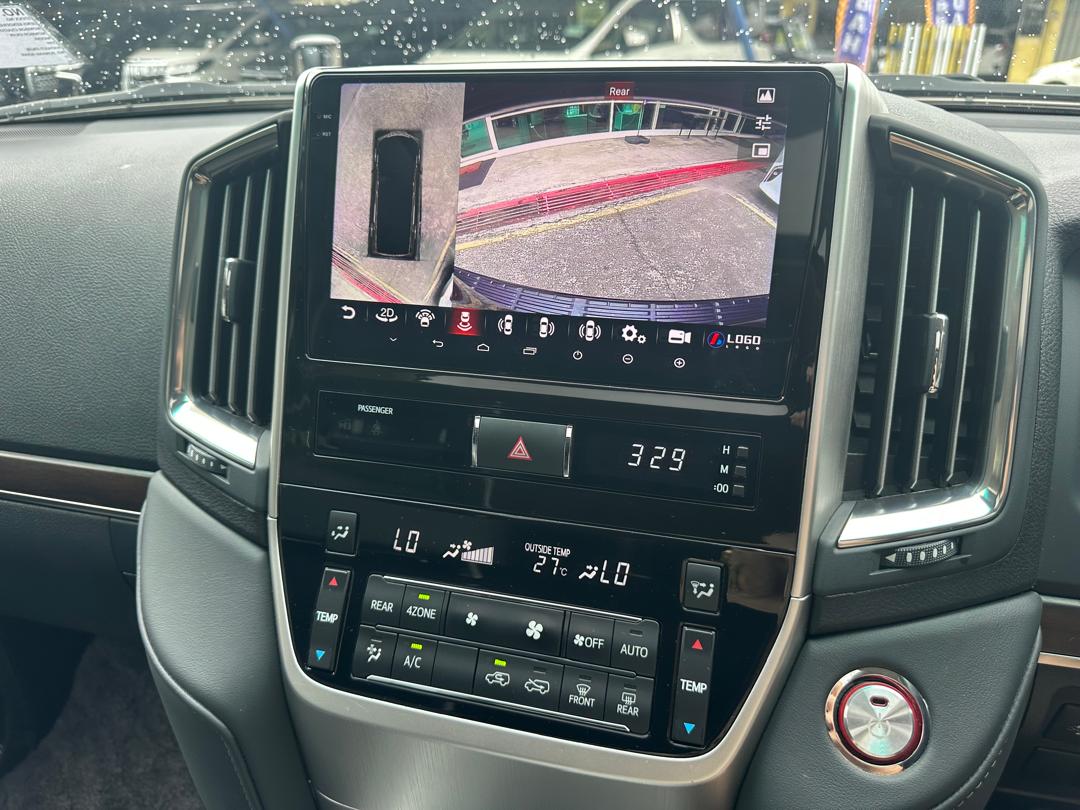 TOYOTA "LAND CRUISER 202 4.6P AXG 4608 6TIP 8S 28151KM" — view 8
