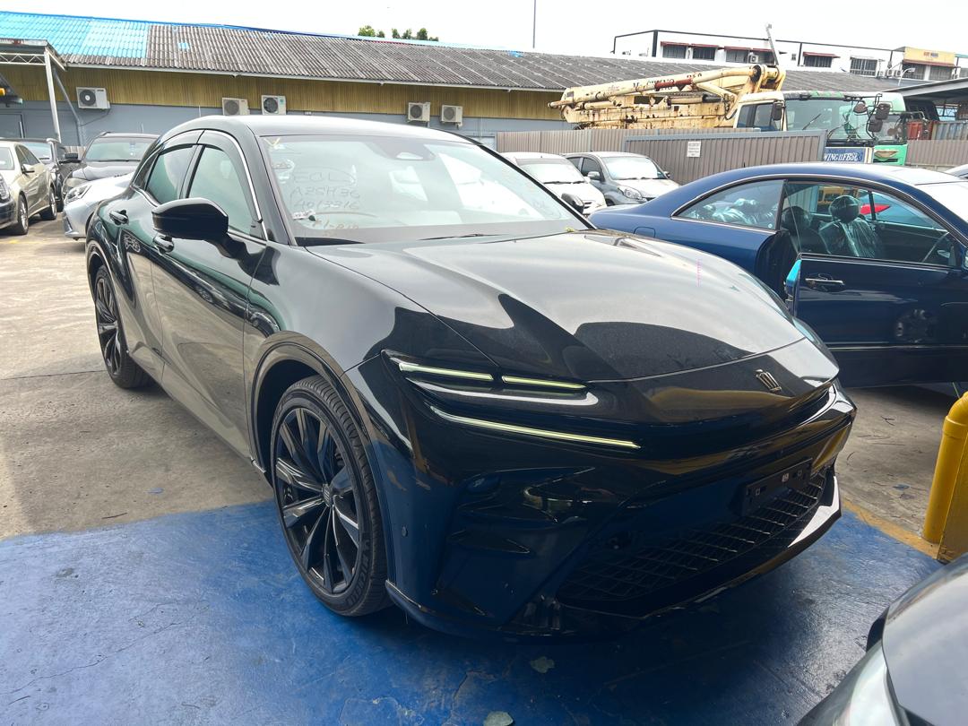 TOYOTA "CROWN HYBRID SPORT Z 2.5P 2487 E-CVT 5 SEATER 6149 KM (DEMO UNIT) " — view 1
