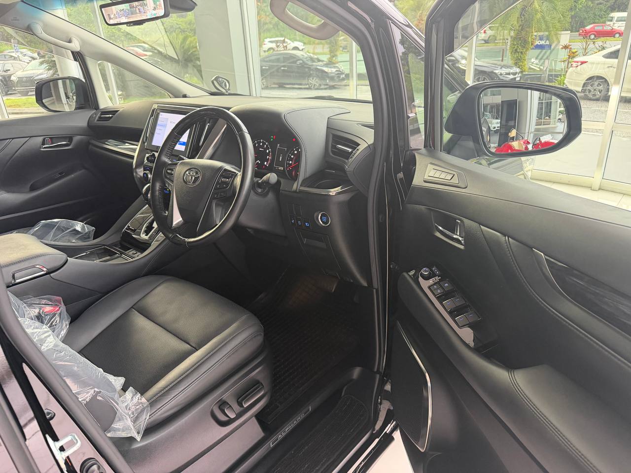 TOYOTA "ALPHARD 2.5 (3BA) SC-PACKAGE 2493 7TIP-CVT 7S 43629 KM" — view 3