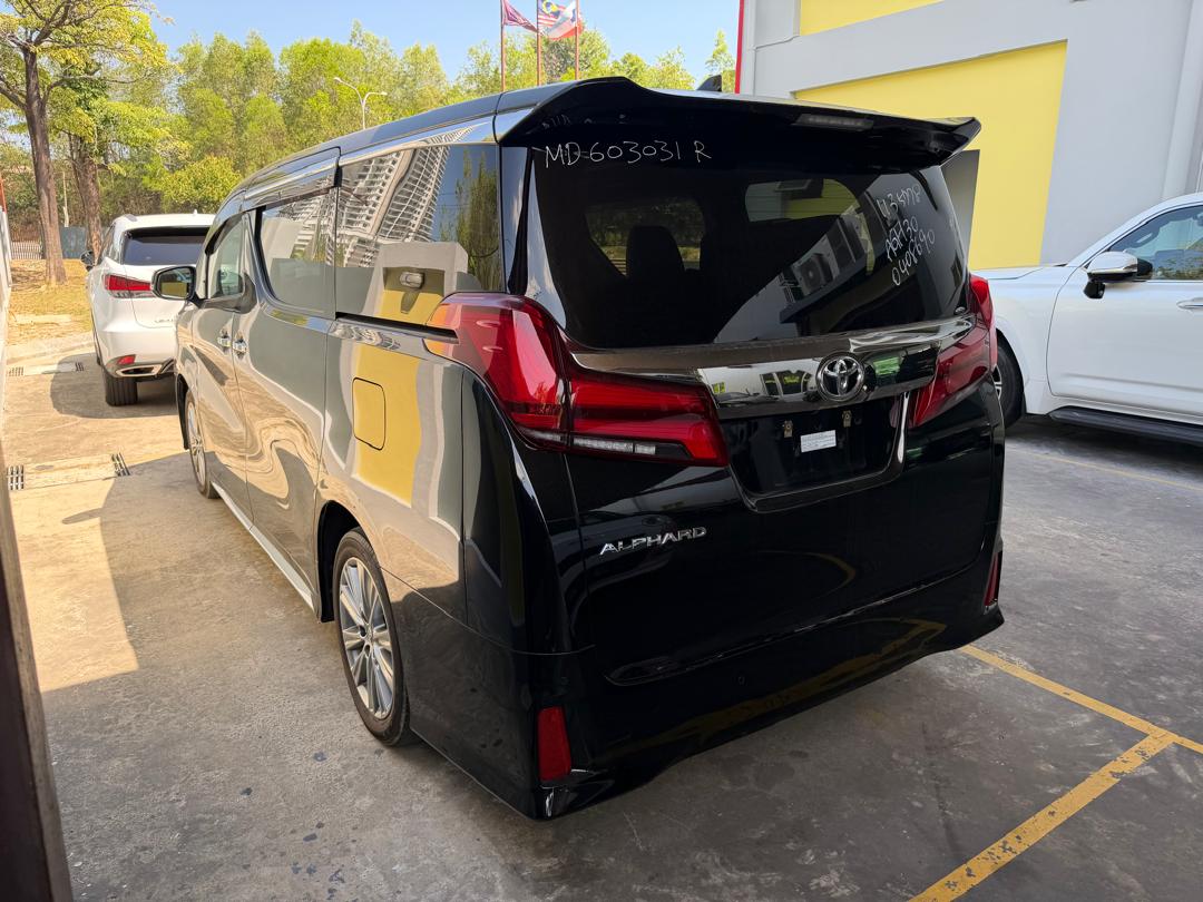 TOYOTA "ALPHARD 2.5 (3BA) S TYPE GOLD II 2493 7TIP-CVT 7S 21085 KM" — view 2
