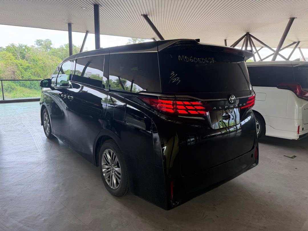 TOYOTA "ALPHARD 2.5Z (3BA) 2493 7TIP-CVT 7S 840 KM (BRAND NEW)" — view 2