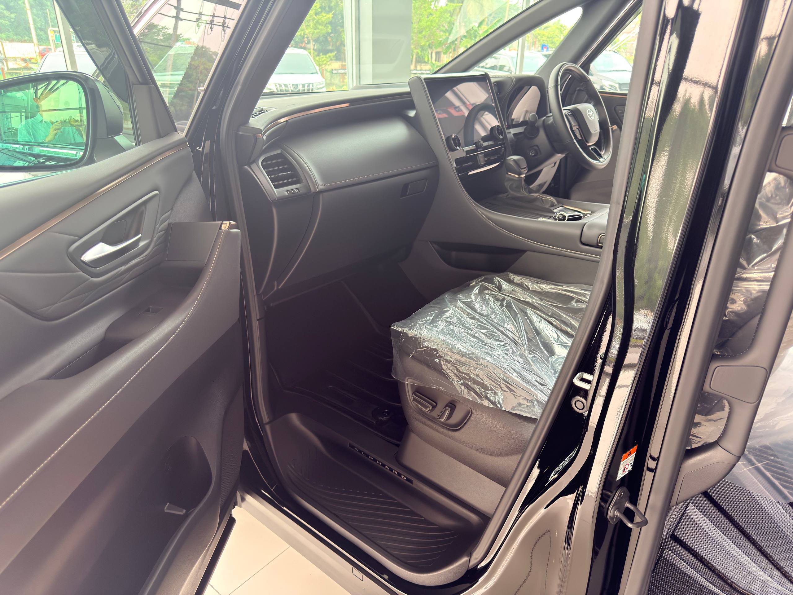 TOYOTA "ALPHARD 2.5Z (3BA) 2493 7TIP-CVT 7S 840 KM (BRAND NEW)" — view 9