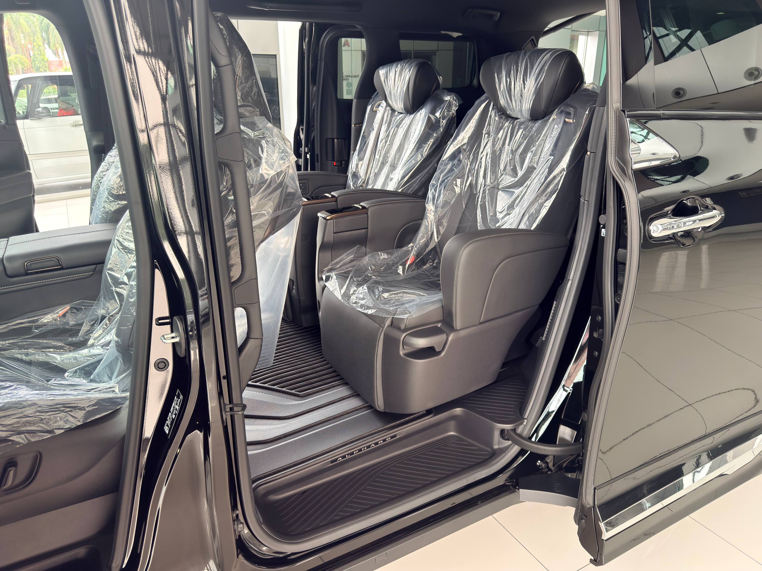 TOYOTA "ALPHARD 2.5Z (3BA) 2493 7TIP-CVT 7S 840 KM (BRAND NEW)" — view 11