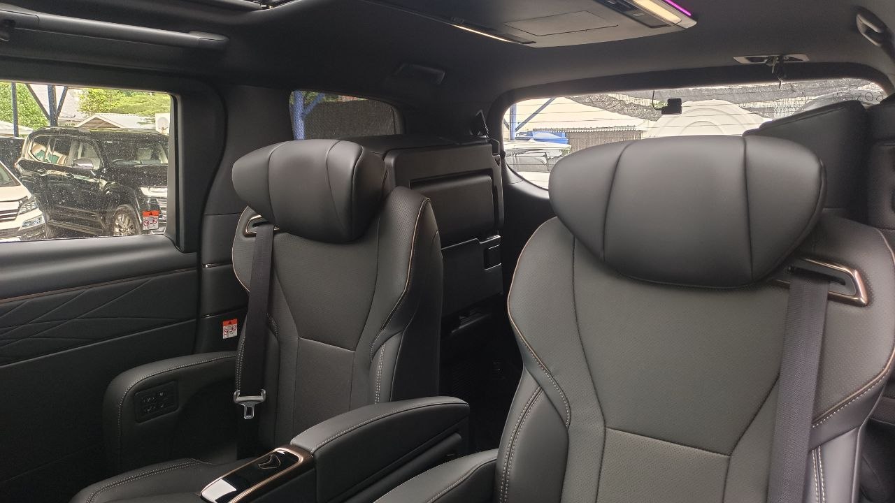 TOYOTA ALPHARD 2.5 Z (3BA) — view 3
