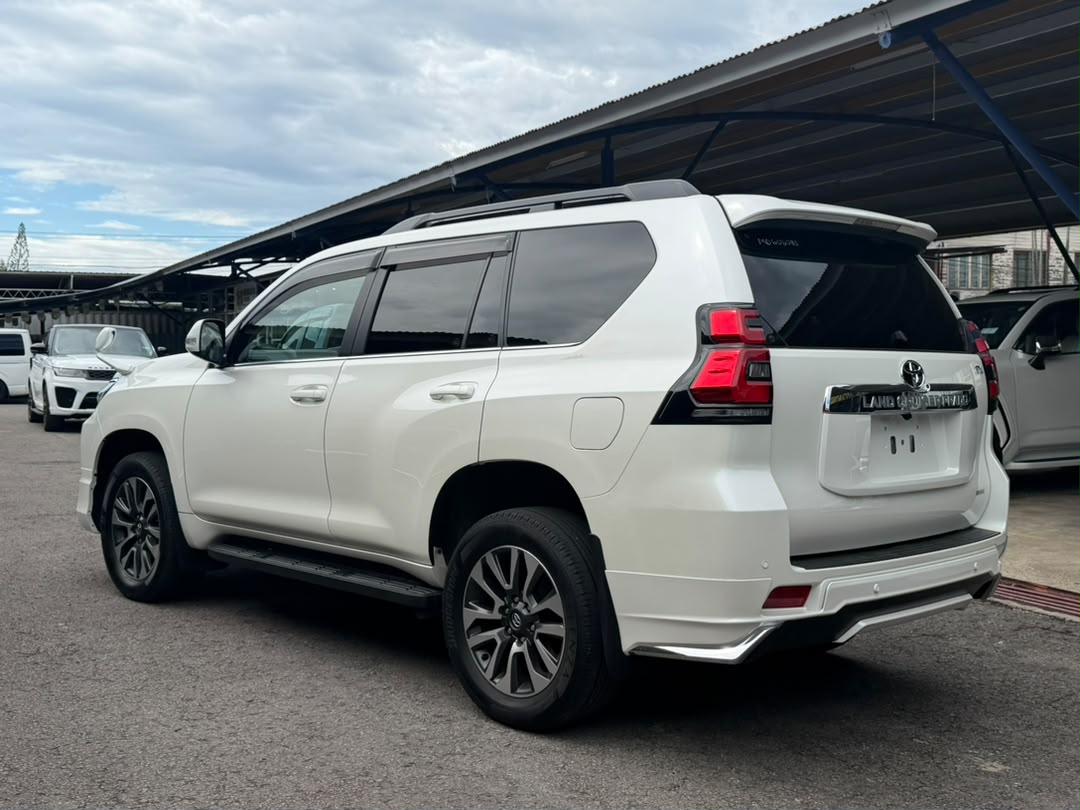TOYOTA 3BA-GDJ150W LAND CRUISER PRADO 2.8D TX-L 2754 5S 63188KM — view 1
