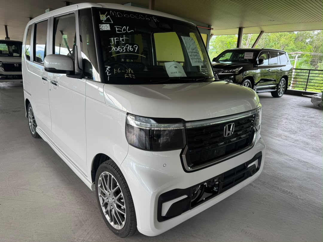 HONDA N BOX CUSTOM L TURBO 5AT 658 6613 KM (DEMO UNIT) — view 1