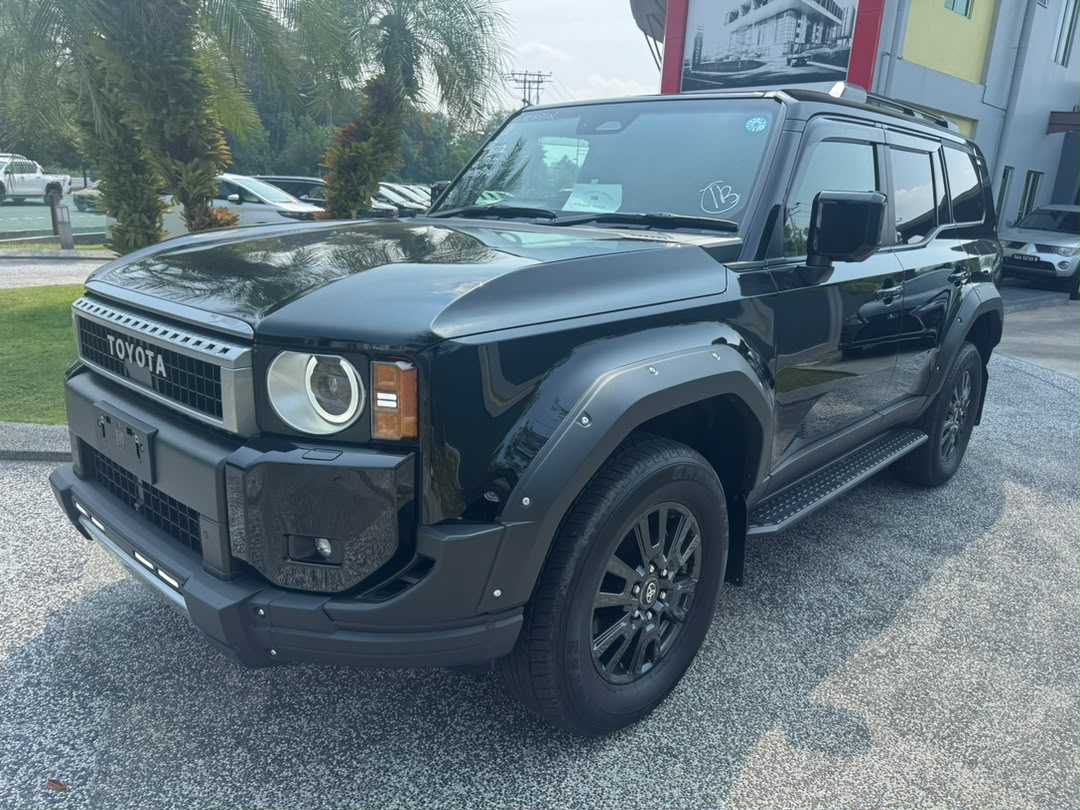 TOYOTA LAND CRUISER 250 2.8D VX 2754 8TIP 7 SEATER 6722KM(DEMO UNIT) — view 1