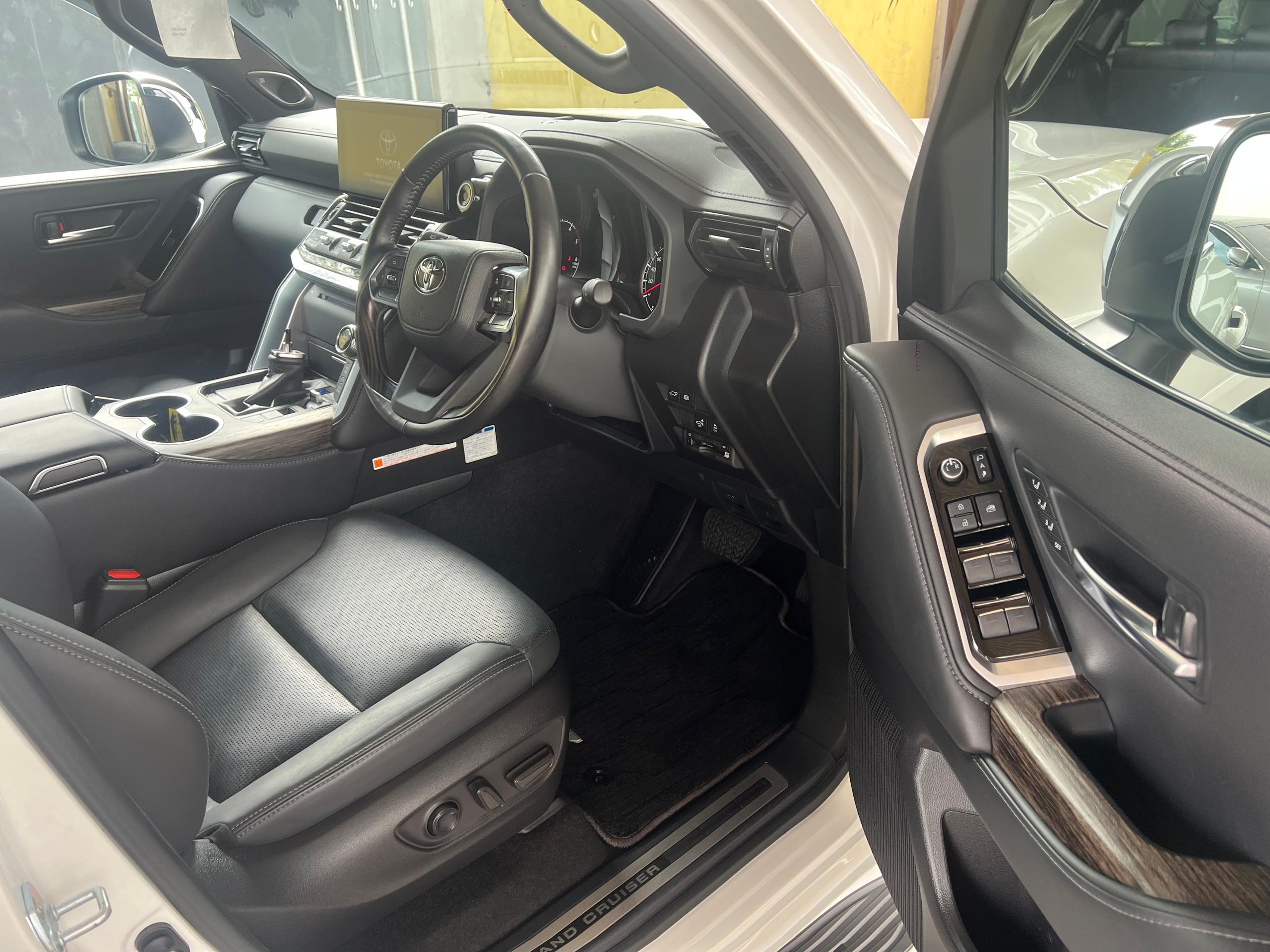 TOYOTA "LAND CRUISER ZX 300 3.3D 3345 10AT 5S 21251KM " — view 3