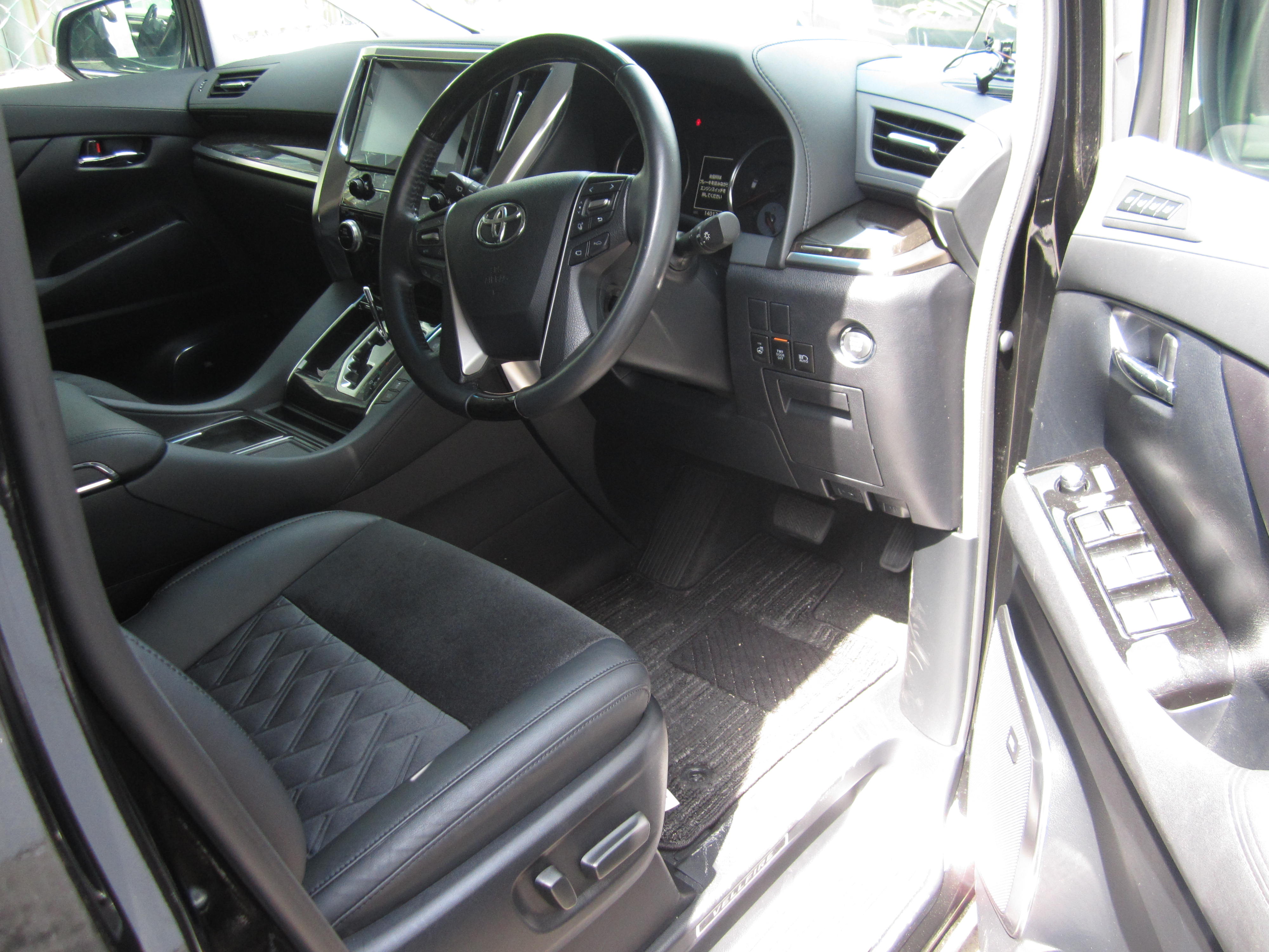 TOYOTA VELLFIRE 3.5 NEW.MOD 3456 6TIP 3.5Z G-EDITION 7S — view 3