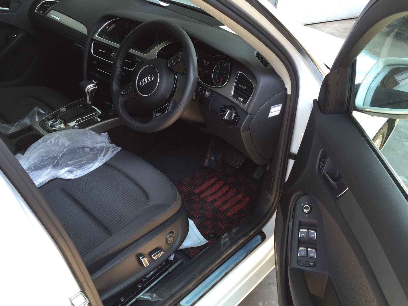 AUDI A4 2.0 1984 7SMT-DSG TFSI QUATTRO 5S JP FL — view 3