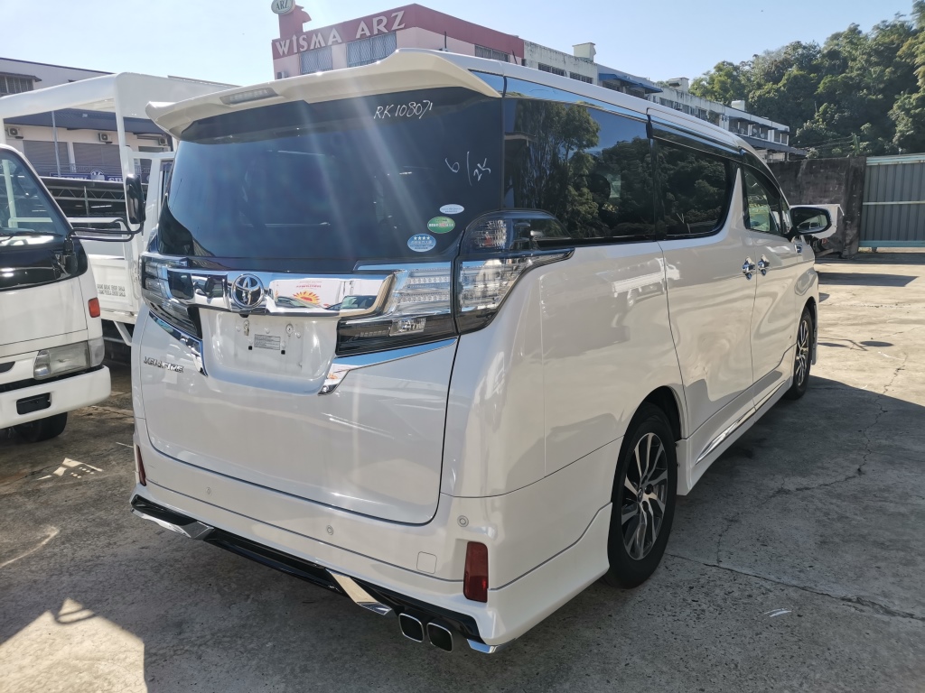 TOYOTA "VELLFIRE 2.5 NEW.MOD 2493 7TIP-CVT 2.5Z G-EDITION 7S" — view 2