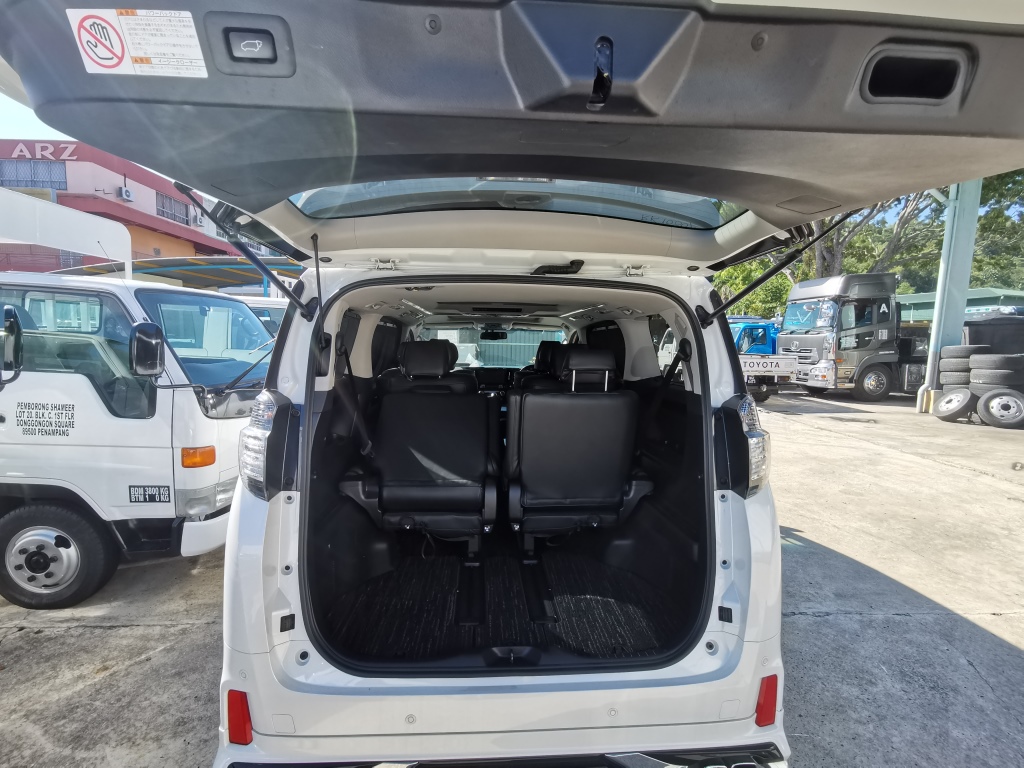 TOYOTA "VELLFIRE 2.5 NEW.MOD 2493 7TIP-CVT 2.5Z G-EDITION 7S" — view 6