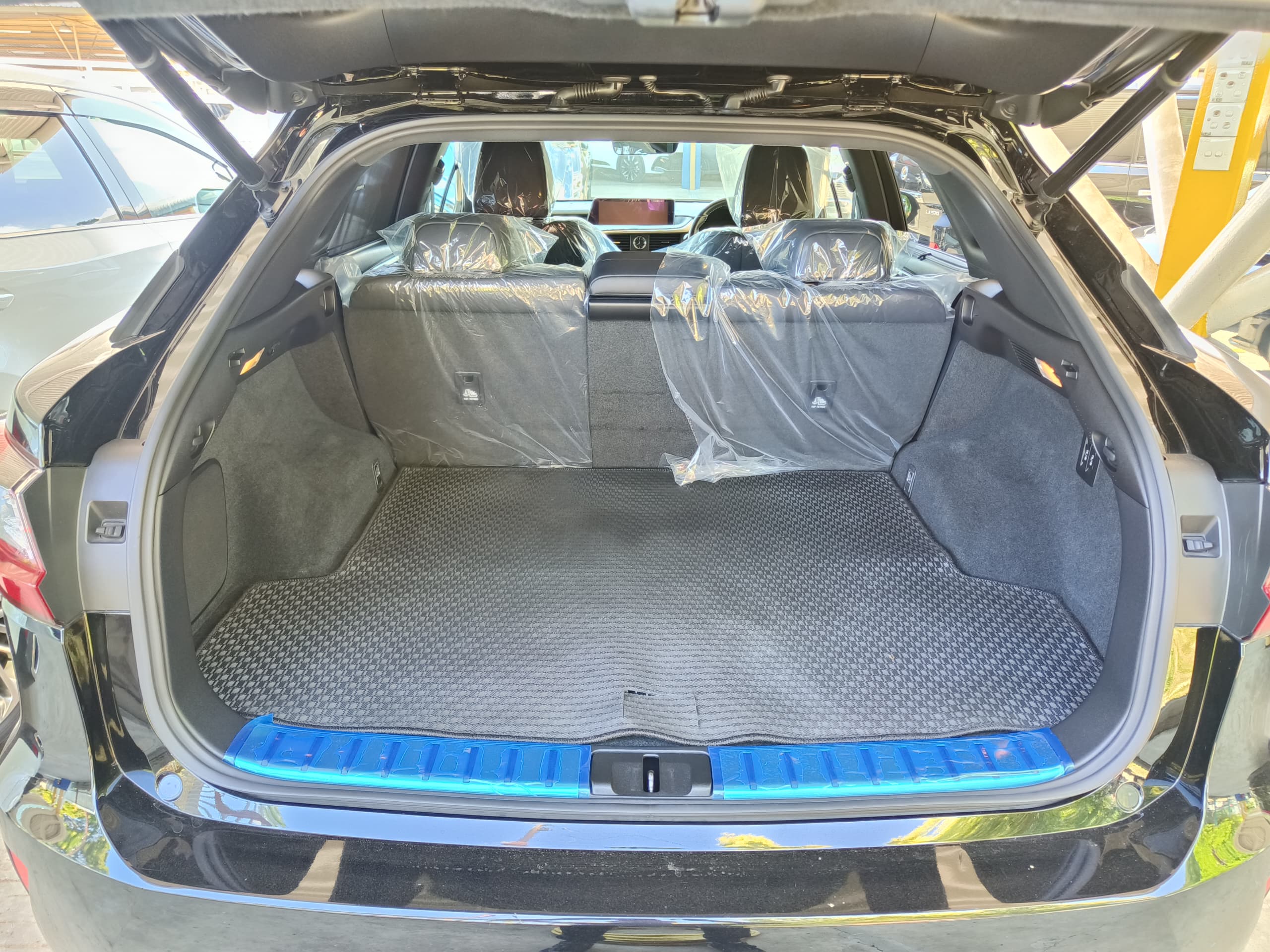 LEXUS "RX300 1998 6SMT JP F SPORT 56335KM" — view 5