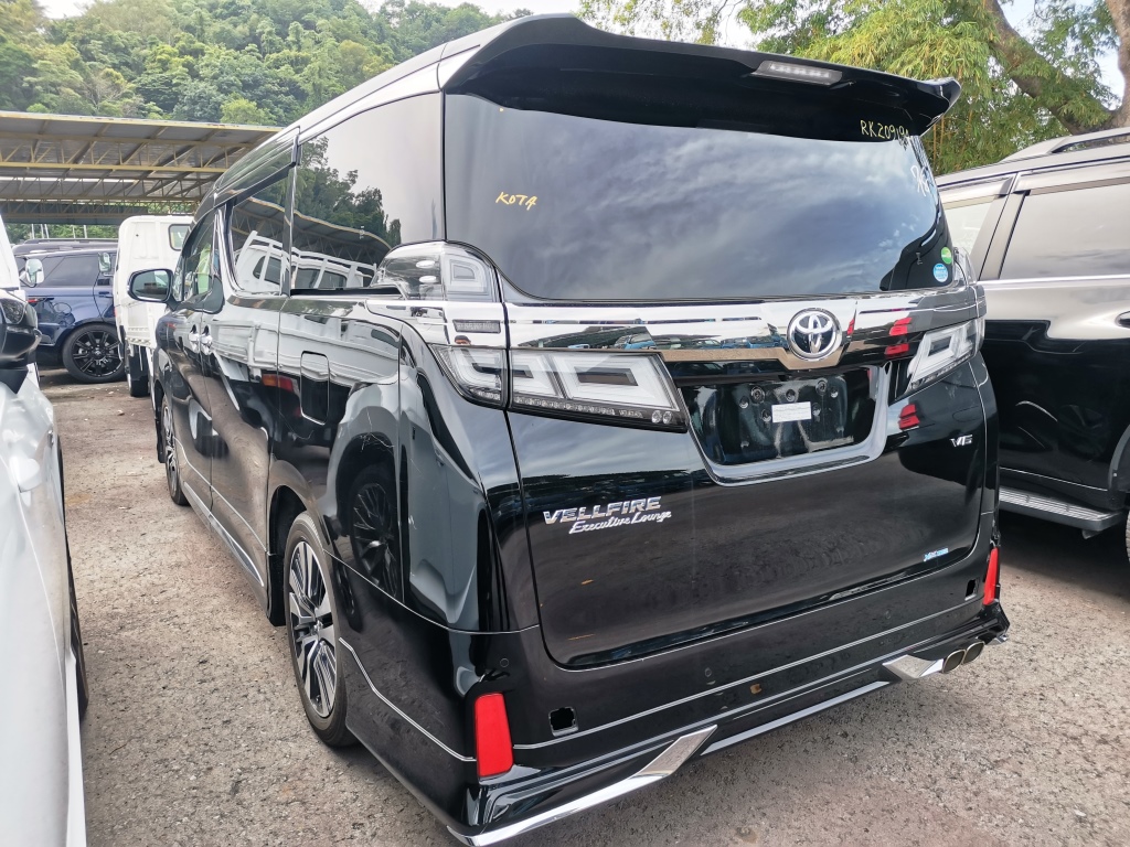 TOYOTA "VELLFIRE 2.5 NEW.MOD 2493 7TIP-CVT 2.5Z G-EDITION 7S FL 40753KM" — view 2